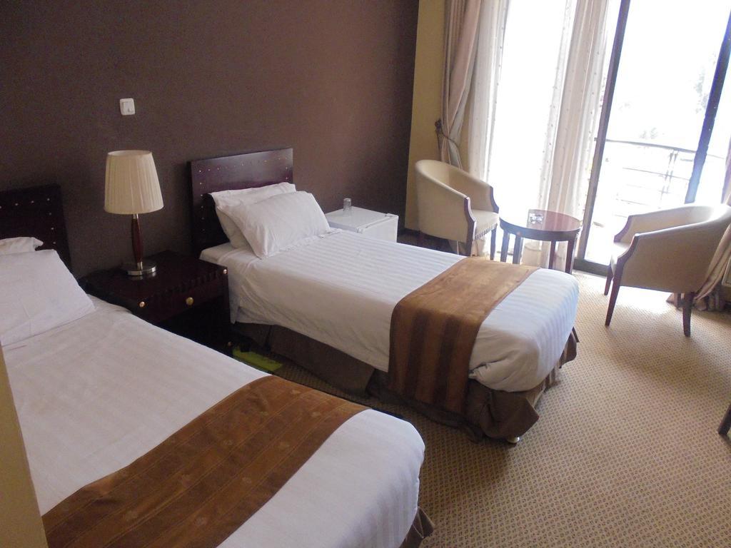 Soramba Hotel Business Plc Addis Ababa Ngoại thất bức ảnh
