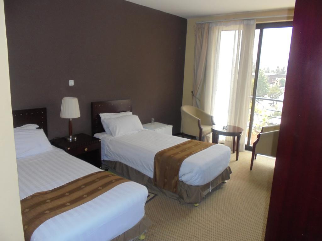 Soramba Hotel Business Plc Addis Ababa Ngoại thất bức ảnh